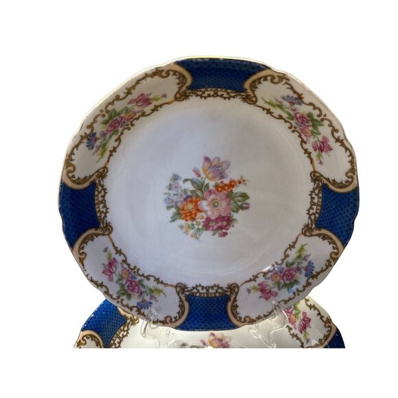 Set of 2 Gold Castle Japan GCA-2 Soup Bowls Plates Blue Rim Floral Design Scroll - Picture 6 of 8